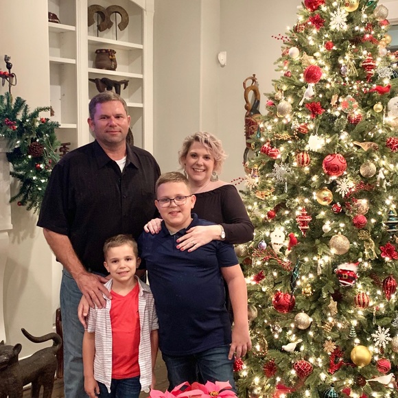 Meet your Posher, Katy - Picture 1 of 1